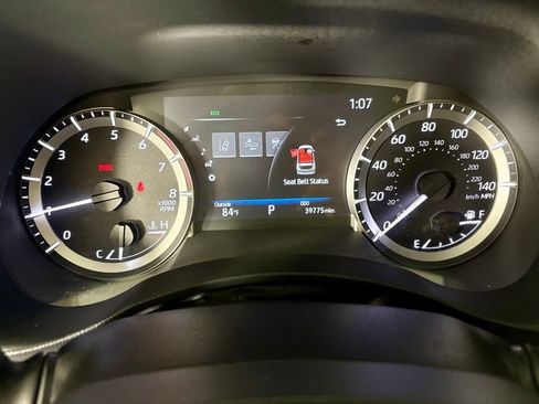 Used 2023 Toyota Highlander L image 23