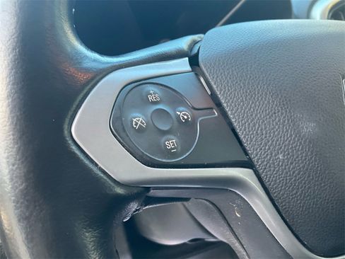 Used 2022 Chevrolet Colorado LT w/ LT Convenience Package image 35