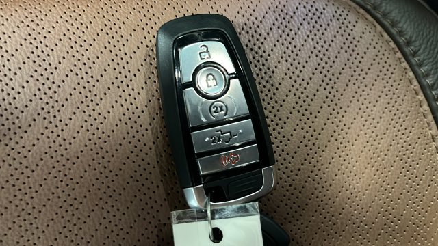 Used 2025 Ford F250 King Ranch AWD/4WD image 19