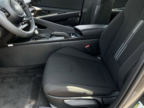 Used 2025 Hyundai Elantra Sport w/ Cargo Package image 9