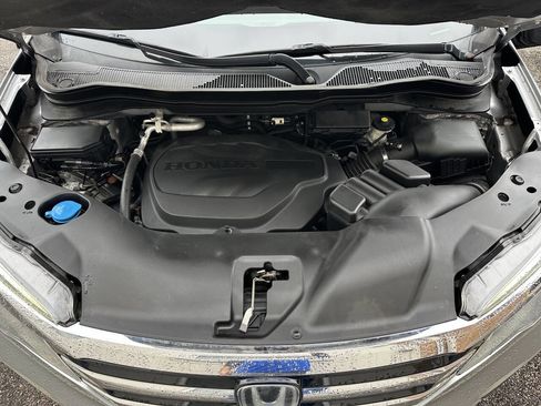 Used 2017 Honda Pilot Elite image 12