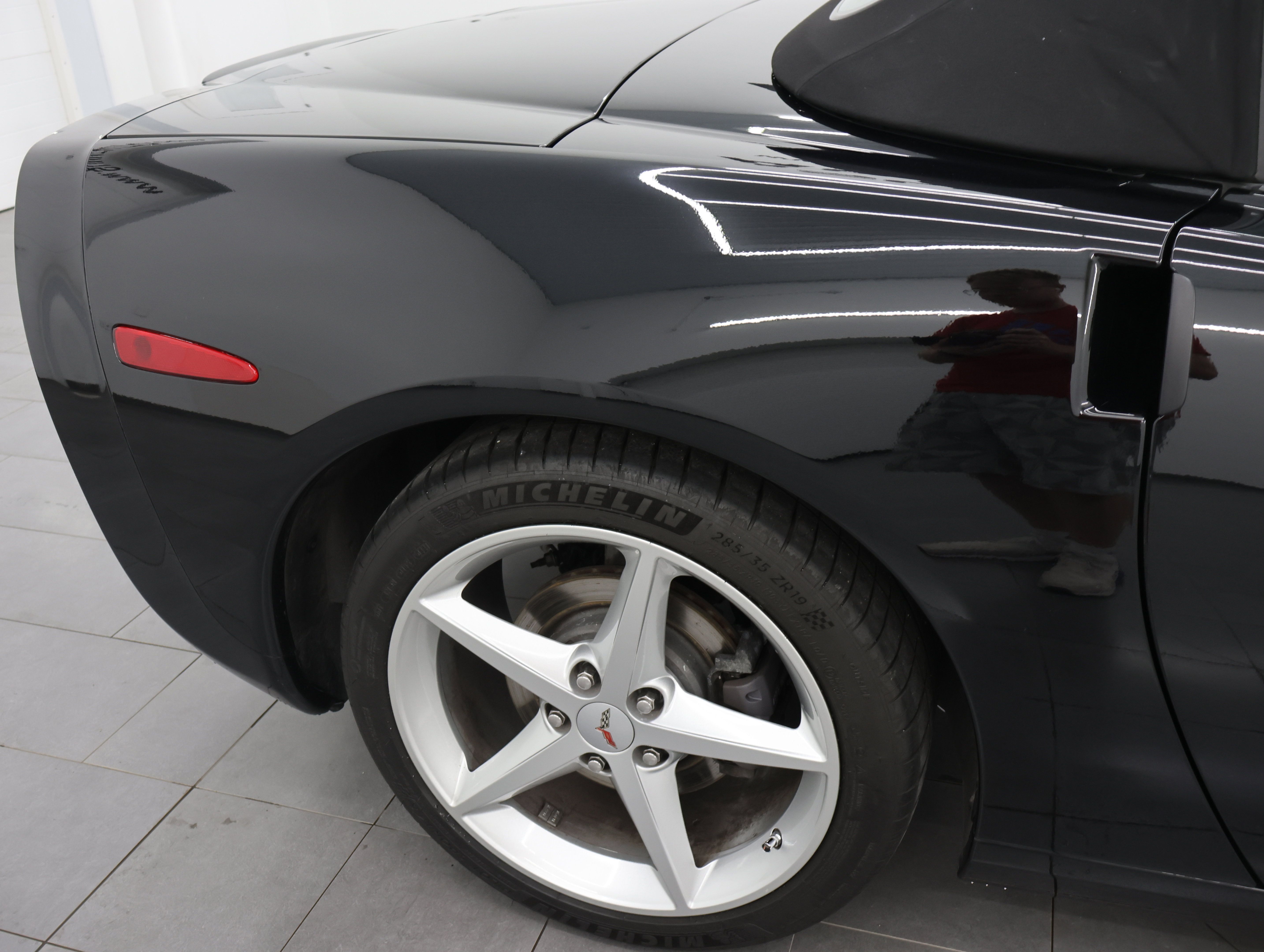 Used 2011 Chevrolet Corvette Convertible w/ Preferred Equipment Group RWD image 22