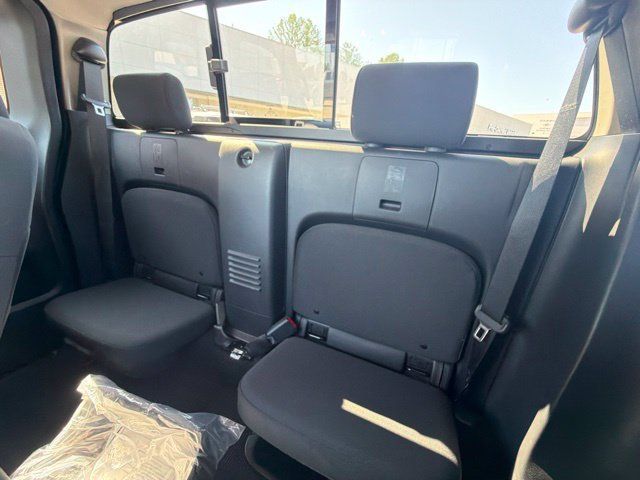 Used 2025 Nissan Frontier S RWD image 12