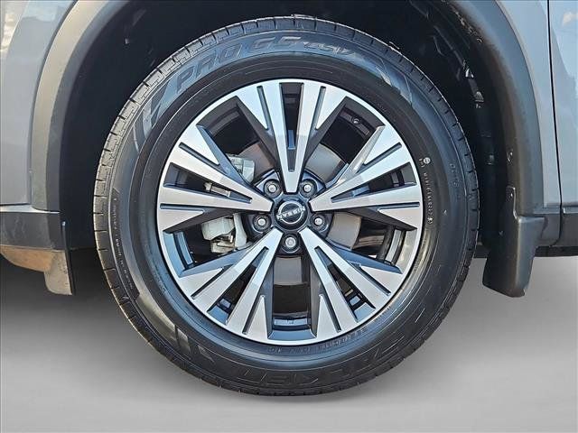 Used 2022 Nissan Rogue SV AWD/4WD image 23