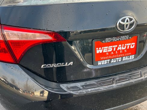 Used 2019 Toyota Corolla LE w/ Carpet Mat Package (TMS) image 27