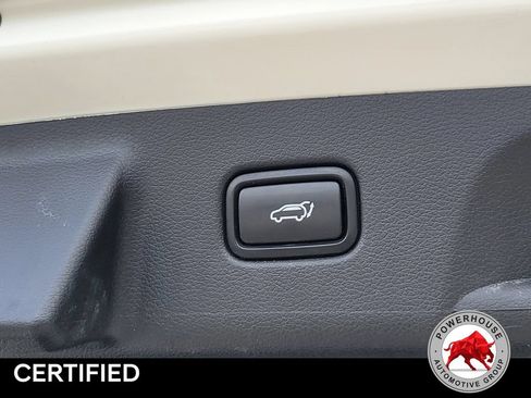 Used 2023 Hyundai Palisade SEL w/ Premium Package FWD image 14