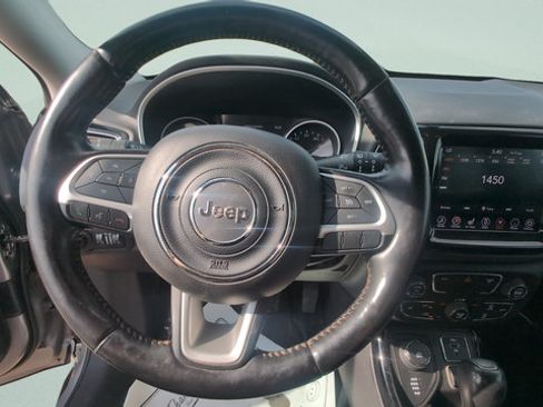 Used 2020 Jeep Compass Limited AWD/4WD image 13