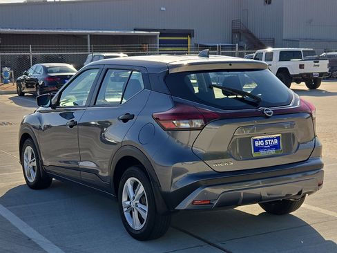 Used 2024 Nissan Kicks S w/ Interior Electronics Package FWD image 6