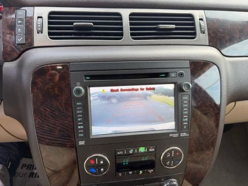 Used 2014 GMC Yukon Denali AWD/4WD image 25