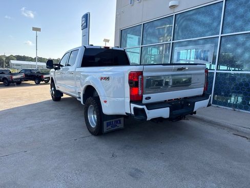 Used 2024 Ford F350 Platinum w/ FX4 Off-Road Package AWD/4WD image 5