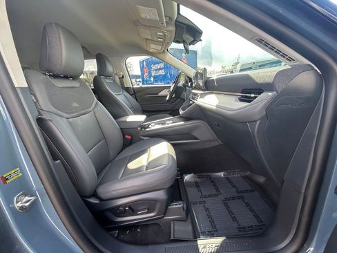 New 2026 Ford Explorer Active w/ Active Comfort Package RWD image 18