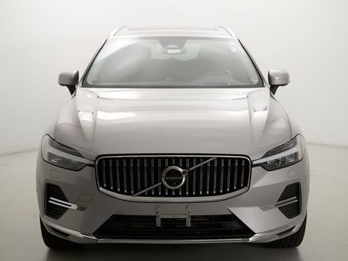 Certified 2023 Volvo XC60 T8 Ultimate w/ Climate Package AWD/4WD image 5