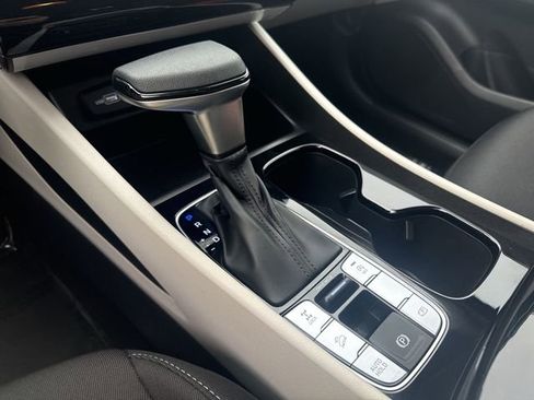 Certified 2024 Hyundai Tucson SE image 19