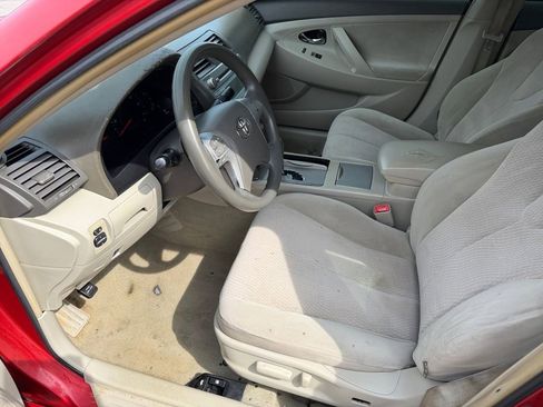 Used 2010 Toyota Camry FWD image 11