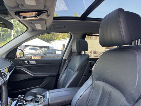 Used 2019 BMW X7 xDrive50i w/ Premium Package AWD/4WD image 17