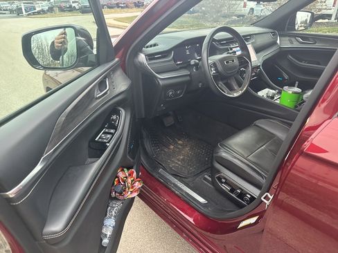 Used 2021 Jeep Grand Cherokee L Overland w/ Luxury Tech Group IV image 8