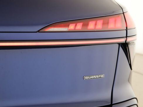 New 2026 Audi Q3 quattro 2.0T AWD/4WD image 33