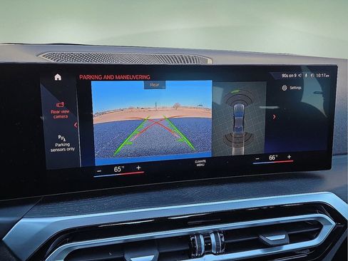 Used 2024 BMW 330i Sedan w/ Convenience Package image 27