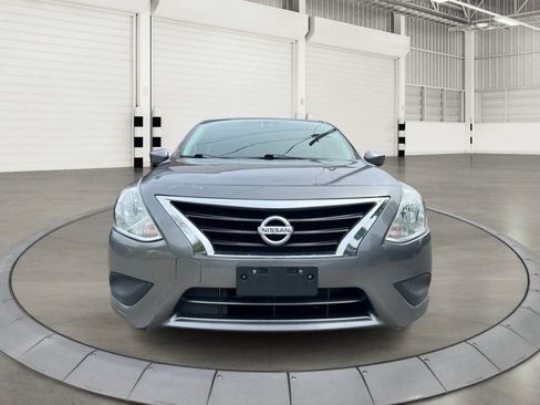 Used 2019 Nissan Versa SV FWD image 8