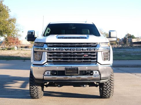 Used 2020 Chevrolet Silverado 2500 LTZ w/ LTZ Premium Package image 3