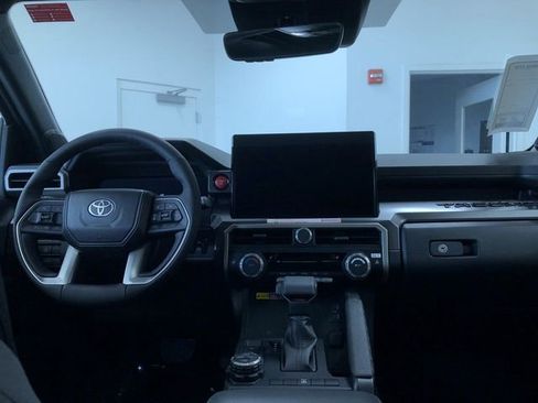 New 2026 Toyota Tacoma TRD Off-Road AWD/4WD image 11