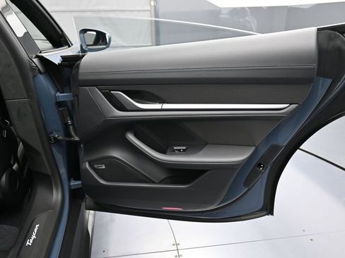 New 2026 Porsche Taycan Turbo S image 27