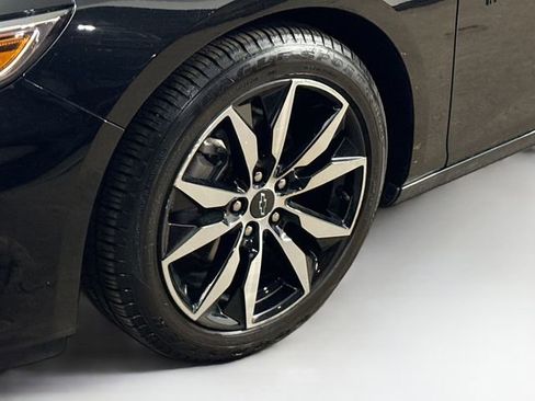 Used 2025 Chevrolet Malibu RS image 10