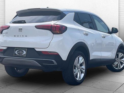 Used 2025 Buick Encore GX Preferred AWD/4WD image 15