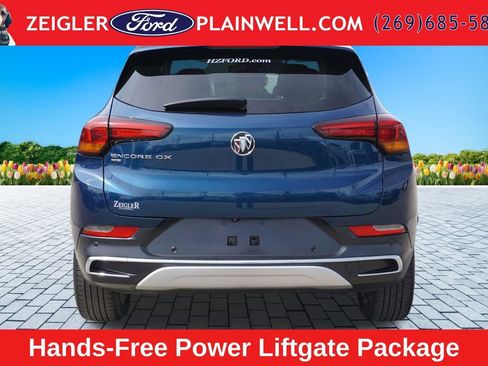 Used 2021 Buick Encore GX Essence w/ Advanced Technology Package AWD/4WD image 4
