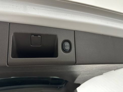 Used 2018 GMC Yukon Denali w/ Denali Ultimate Package AWD/4WD image 22