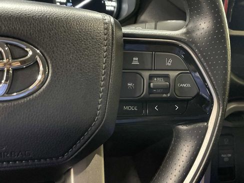 Used 2024 Toyota Tundra Limited w/ Power Package AWD/4WD image 19