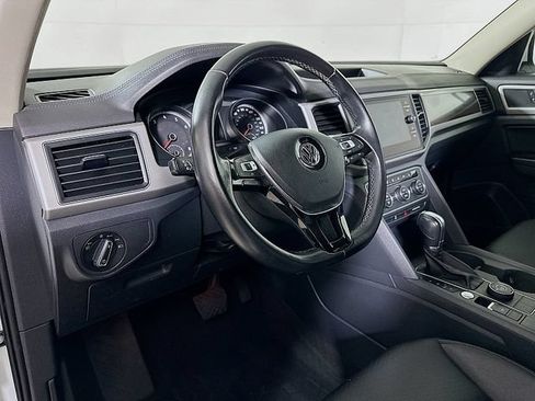 Used 2019 Volkswagen Atlas SE w/ Panoramic Sunroof Package AWD/4WD image 9