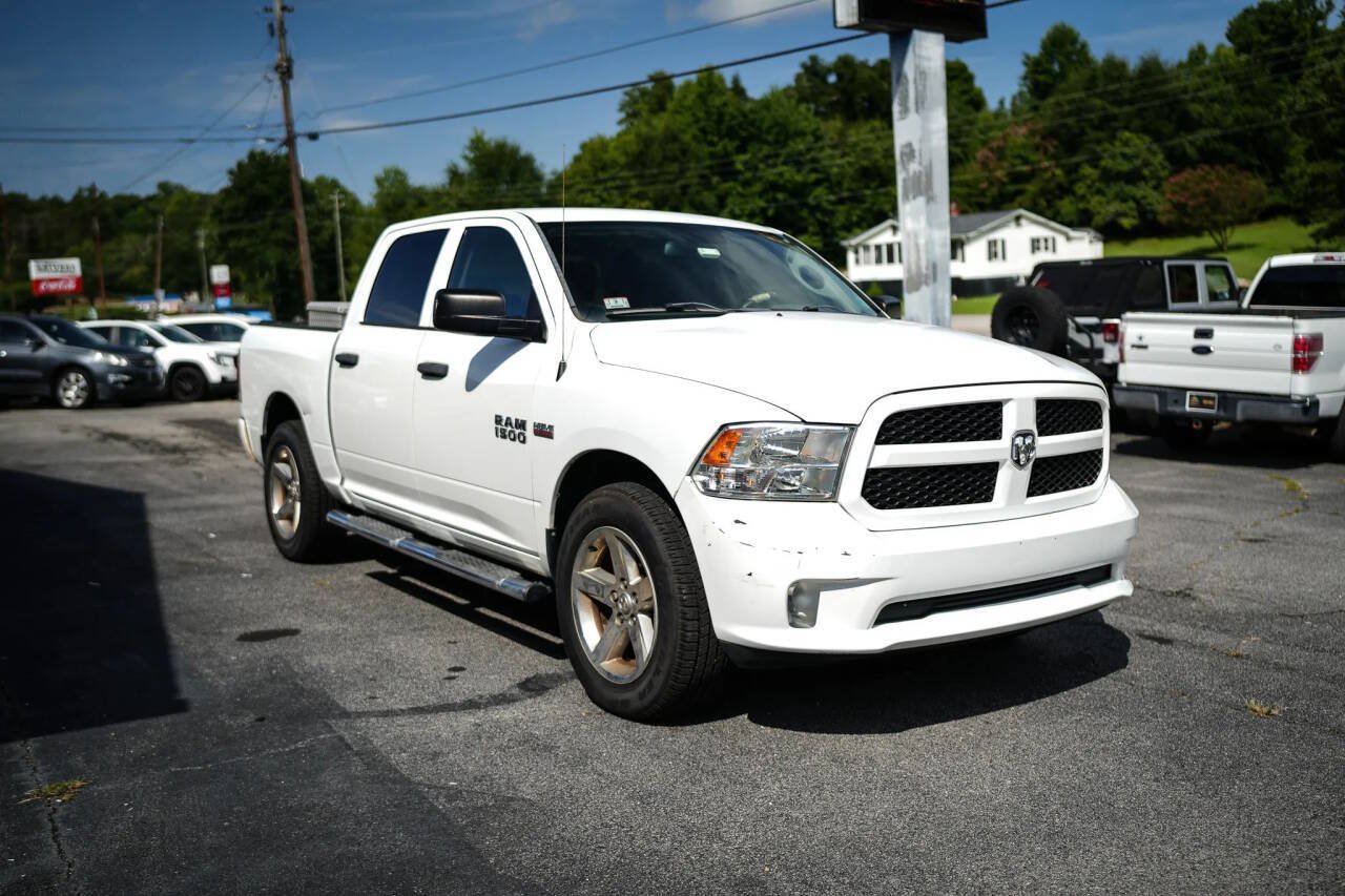 Used 2014 RAM 1500 Express RWD image 10