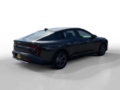 New 2026 Kia K4 LXS image 5