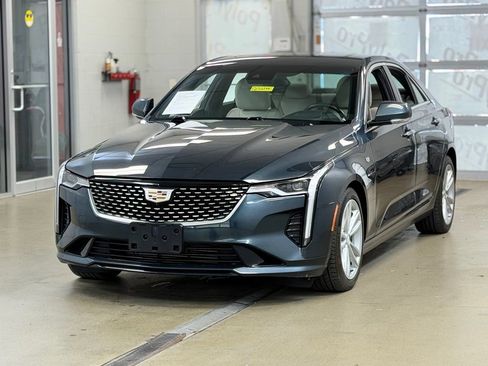 Used 2021 Cadillac CT4 Luxury w/ Sun And Sound Package RWD image 3