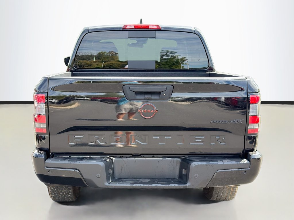 Used 2024 Nissan Frontier PRO-4X w/ Technology Package AWD/4WD image 6