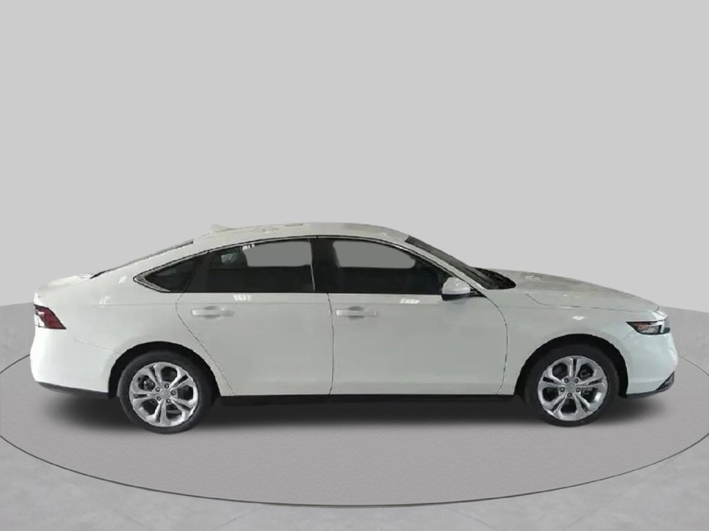 New 2026 Honda Accord LX image 10