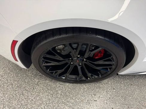 Used 2016 Chevrolet Corvette Z06 w/ 2LZ Preferred Equipment Group RWD image 27