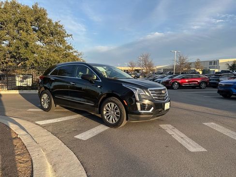 Used 2019 Cadillac XT5 Luxury image 1