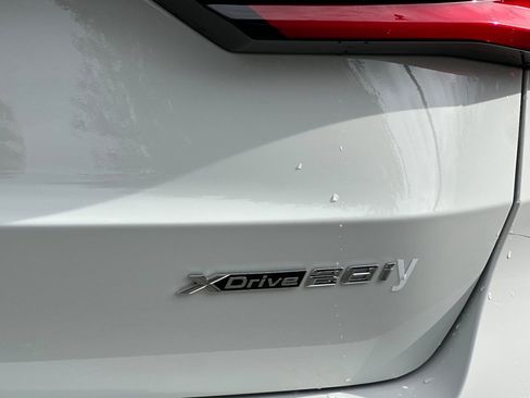 Used 2025 BMW X1 xDrive28i w/ Convenience Package image 38