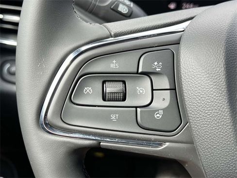 Used 2025 Buick Envista Preferred w/ Convenience I Package image 28