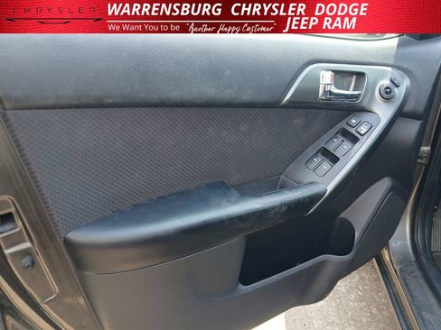 Used 2013 Kia Forte EX w/ Fuel Economy Pkg FWD image 9