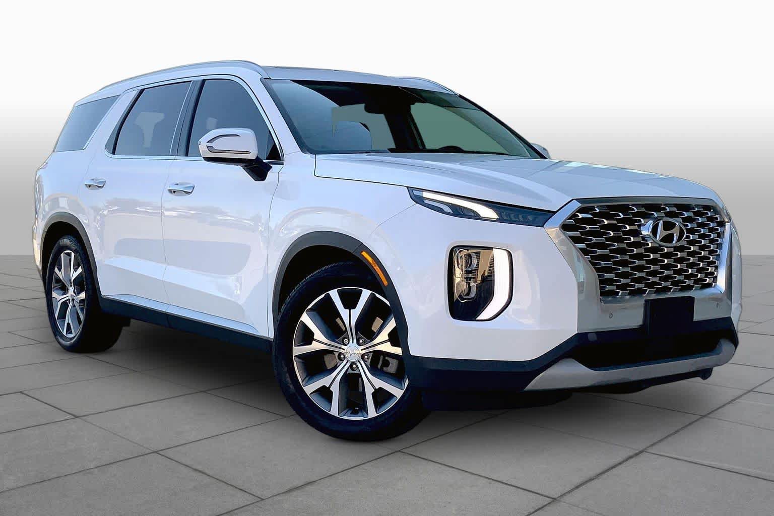 Used 2022 Hyundai Palisade SEL w/ 8P Bench Seat Package FWD image 3