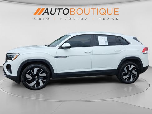 Used 2024 Volkswagen Atlas Cross Sport SE AWD/4WD image 2