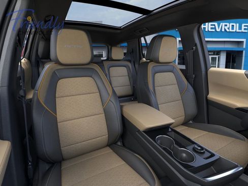 New 2026 Chevrolet Equinox ACTIV w/ Convenience Package III AWD/4WD image 27