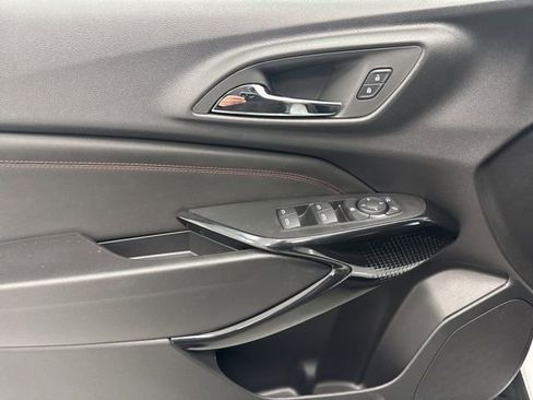 New 2026 Chevrolet Trax RS FWD image 9
