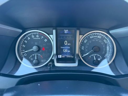 Used 2022 Toyota Tacoma SR5 image 20