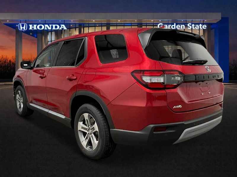 Used 2025 Honda Pilot EX-L image 3