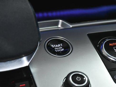 Used 2023 Land Rover Range Rover SE AWD/4WD image 32