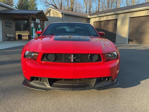 Used 2012 Ford Mustang Boss 302 w/ Boss 302 Accessory Pkg RWD image 12